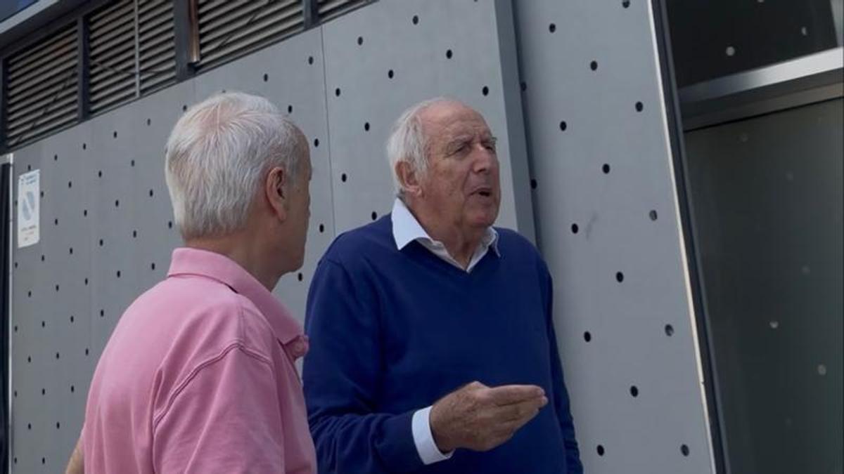 Góc Nhìn EX88: Mundo Deportivo: Rexach bị chặn khi vào căn cứ Barca, an ninh được nâng cấp